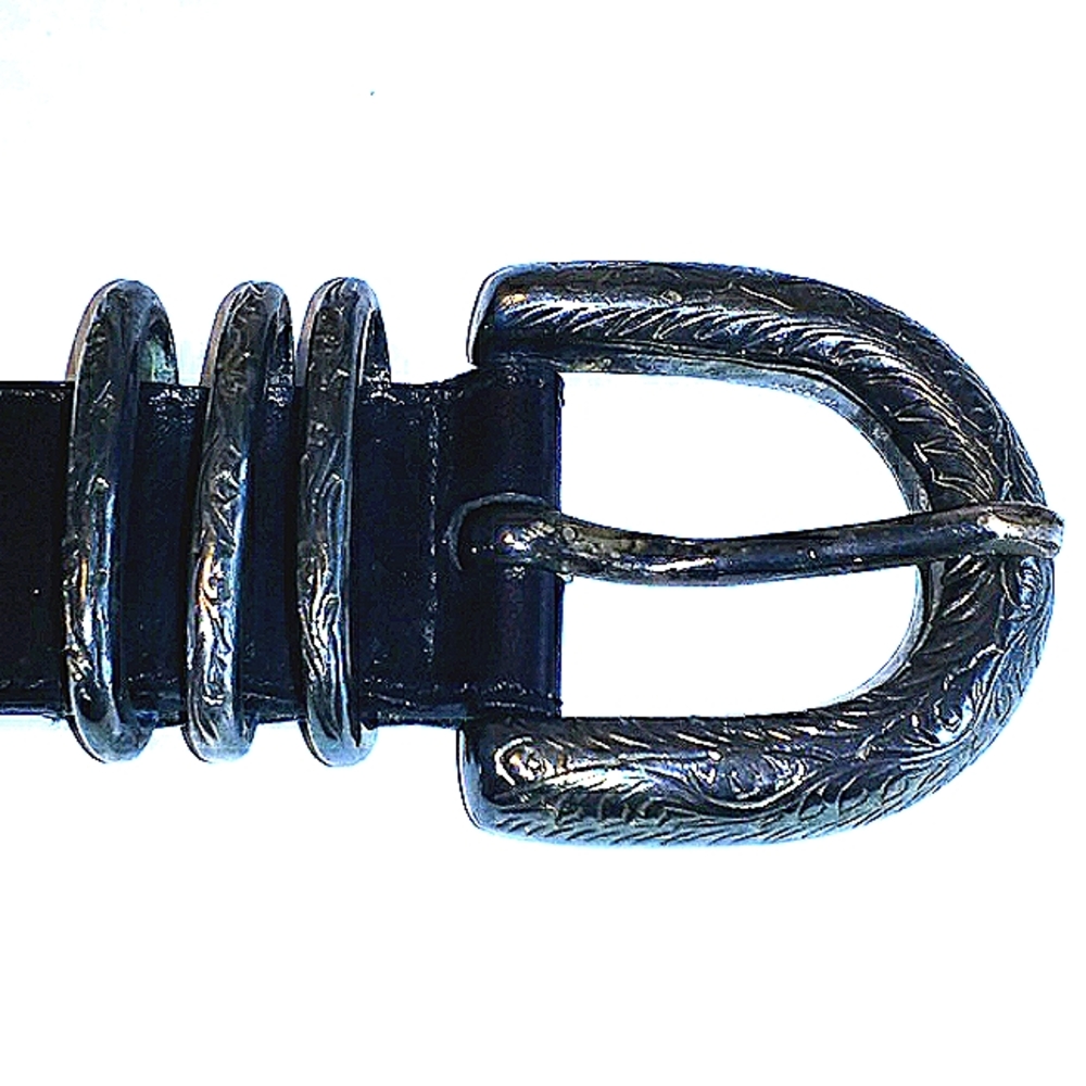Jennifer Graham black leather etched buckle belt